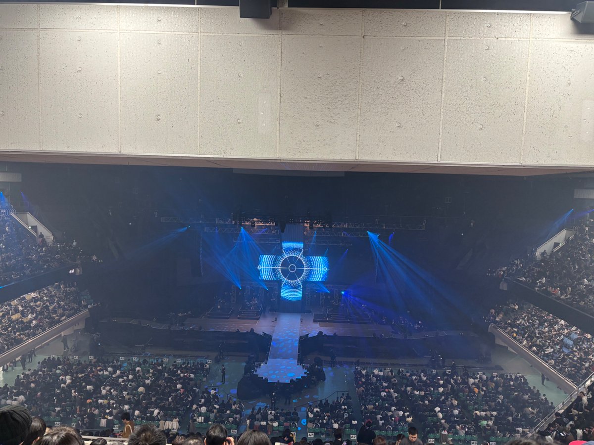 onibimukotu's tweet image. #milet
#RayofWater
#日本武道館 
2日目
連続でも飽きることはなかった
どうやら今までのライブとは違うらしい
歌えなくなって暫くの休養を取った時は酷い状態だったという
歌わなくても良いんだと家族に言われて回復
たぶん一皮剥けたのだと思う
これから好きなようにmiletの表現を貫き通して欲しい😌