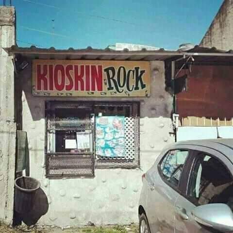 Ya llegué y no hay nadie che, alguien sabe a qué hora toca La Vela Puerca?