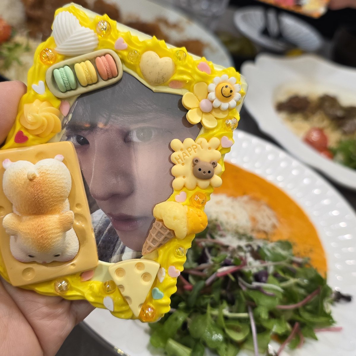 햅삐 햅삐 덕친데이
아 너무 수다를 떨었더니 목 아프다