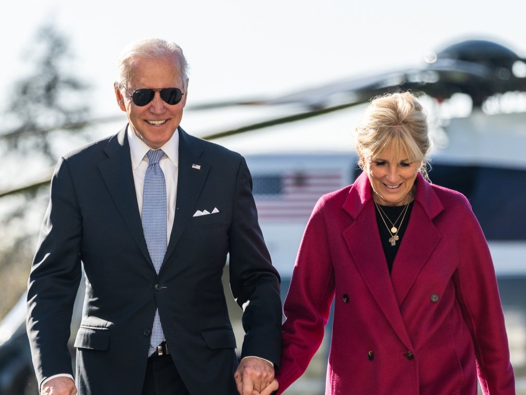 TheDemocrats's tweet image. Happy Valentine’s Day 💙