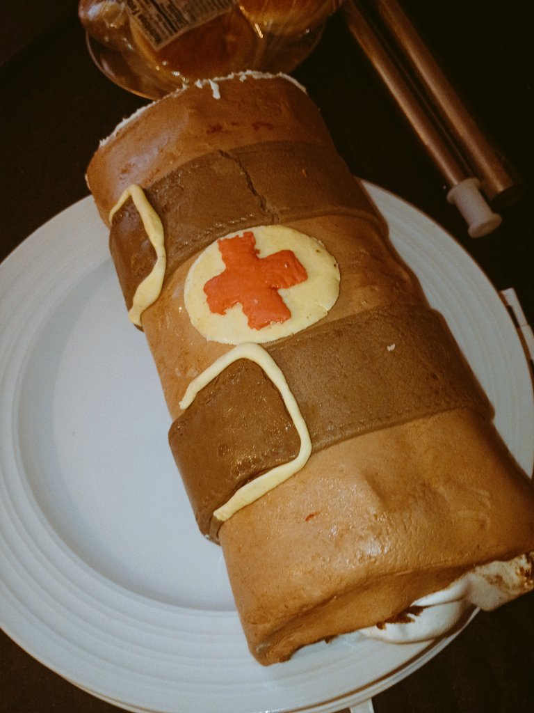 Happy birthday Lara! I hope you like the cake I baked in your honor