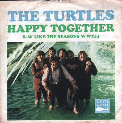#Efemérides #LaCueva 14 de febrero de 1967. The Turtles publican su mayor éxito "Happy Together", que alcanzará el número 1 en EEUU y el número 12 en el Reino Unido. Coescrita por Garry Bonner y Alan Gordon, la canción había sido rechazada por varios otros artistas

#TheTurtles