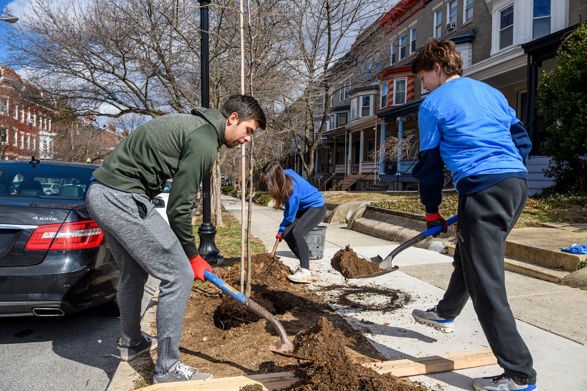 Johns Hopkins Connects tweet media