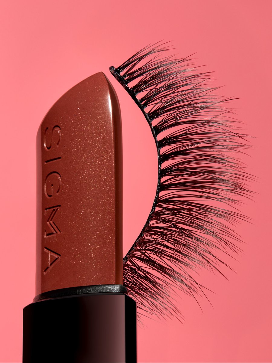 SigmaBeauty's tweet image. Happy Valentine's Day! Pucker up &amp;amp; bat those lashes 💋👀

Treat yourself with the Valentine Edit: bit.ly/3HUU9L1

#Sigma #SigmaBeauty #SigmaBrushes