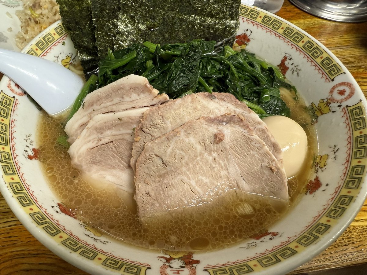 dai_oga23's tweet photo. #うえむらや  #ラーメン  #家系ラーメン   #らーめん  #チャーハン https://t.co/fwk0ux5gQX
