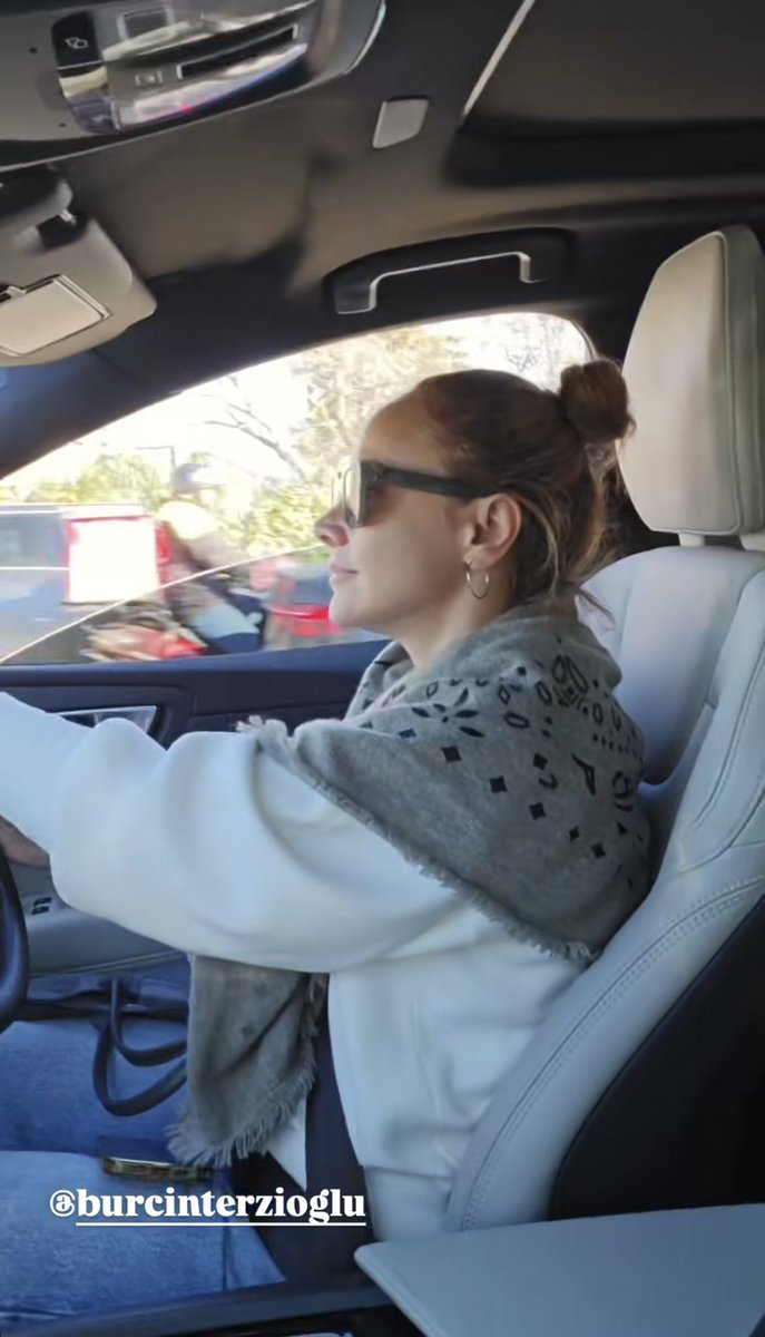 bugün de burçinden  mahrum kalmadık şükürler olsun🥹😎