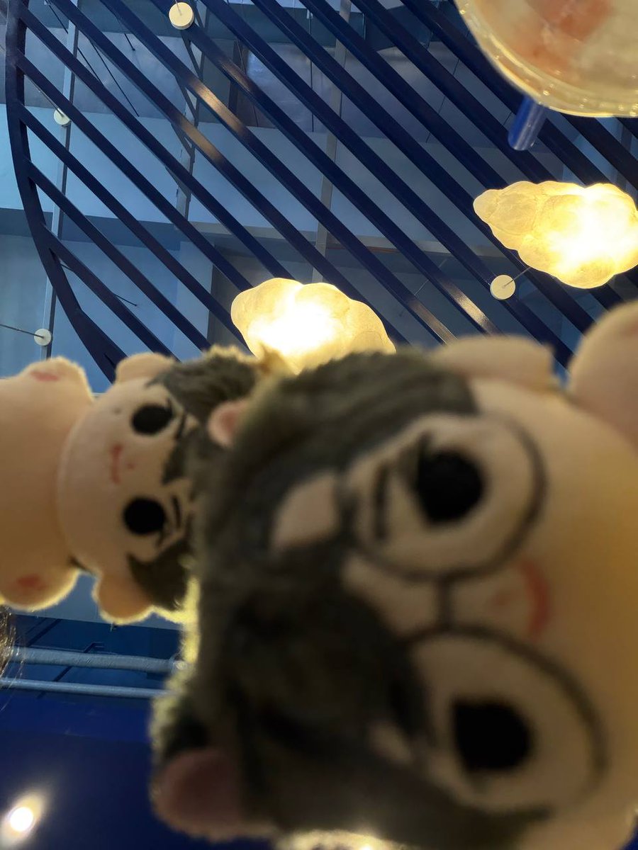 raspberae_boo's tweet image. #MWeltingUnderYourHeat

Sulit byahe mula Bataan hanggang manila🥹🫶