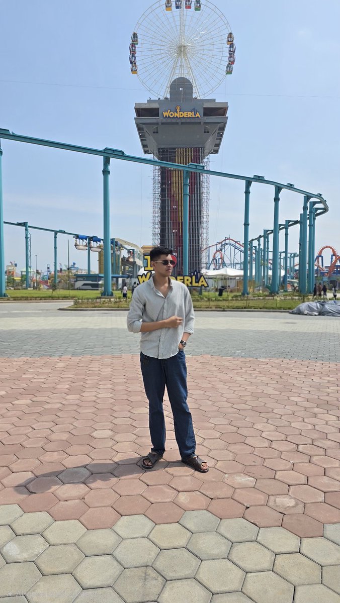 GayosSolomon's tweet photo. #wonderlachennai https://t.co/Za59Q0IELK