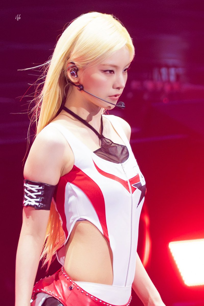 ITZY イェジ まとめ売り Amazon.co.jp: YEJI イェジ ITZY イッチ UNTOUCHABLE The 8th Mini