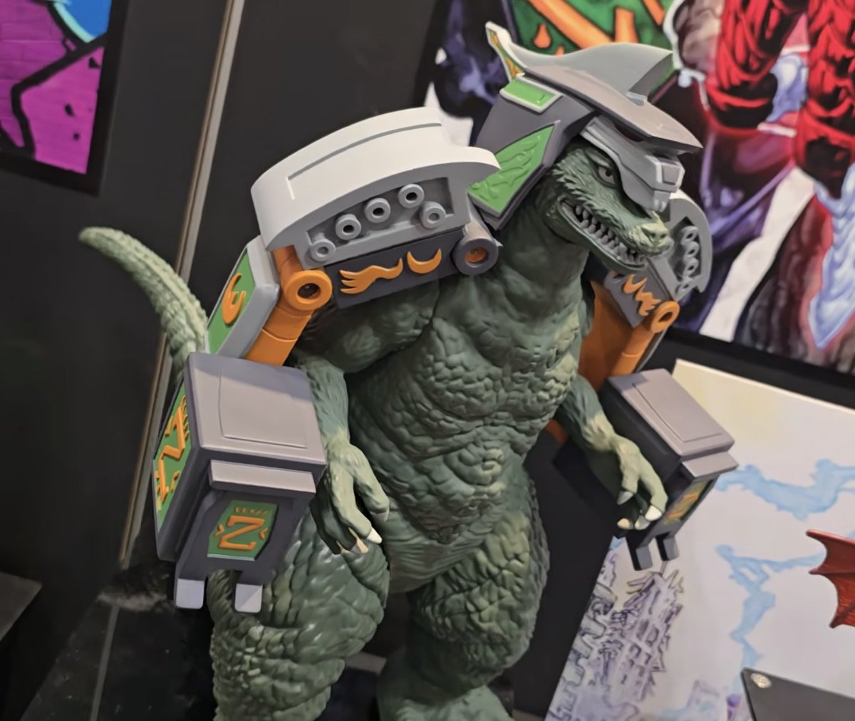 We also have a huge Dragonzord Godzilla from the #PowerRangers x #Godzilla comic crossover. 

[again via Pixel Dan on YT - youtube.com/watch?v=--zjVw…]