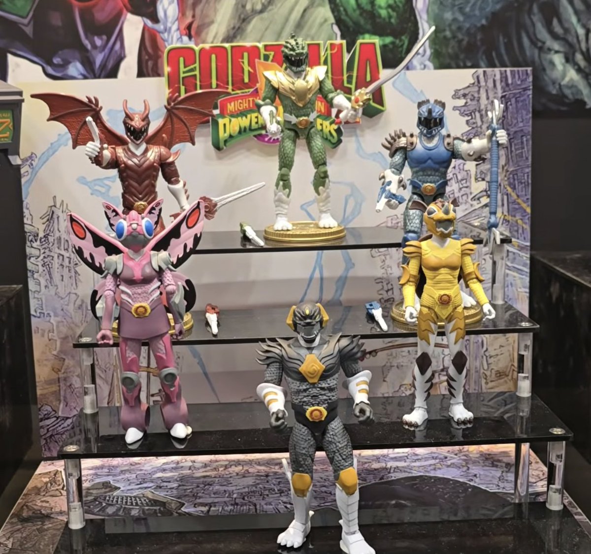 Go Go Kaiju Rangers! 

#PowerRangers x #Godzilla