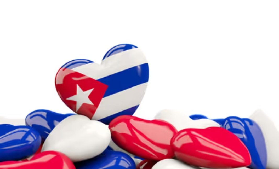 Ante un imperio cruel y prepotente, aquí está la inquebrantable resistencia de la Revolución cubana. 👇

 El amor❣️ por #Cuba nos une. 

‼️ #CubaEstáFirme‼️
#DefendiendoCuba🇨🇺💪❤️