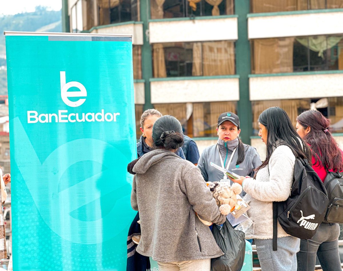 📍#Tungurahua | En Ambato, desarrollamos la Brigada Social por #ElNuevoEcuador en la Plaza Urbina, acercando los servicios del Estado al territorio, con nuevos beneficiarios de bonos y pensiones.🙌🏻✨

#MDHenTerritorio
#ElNuevoEcuadorCumple