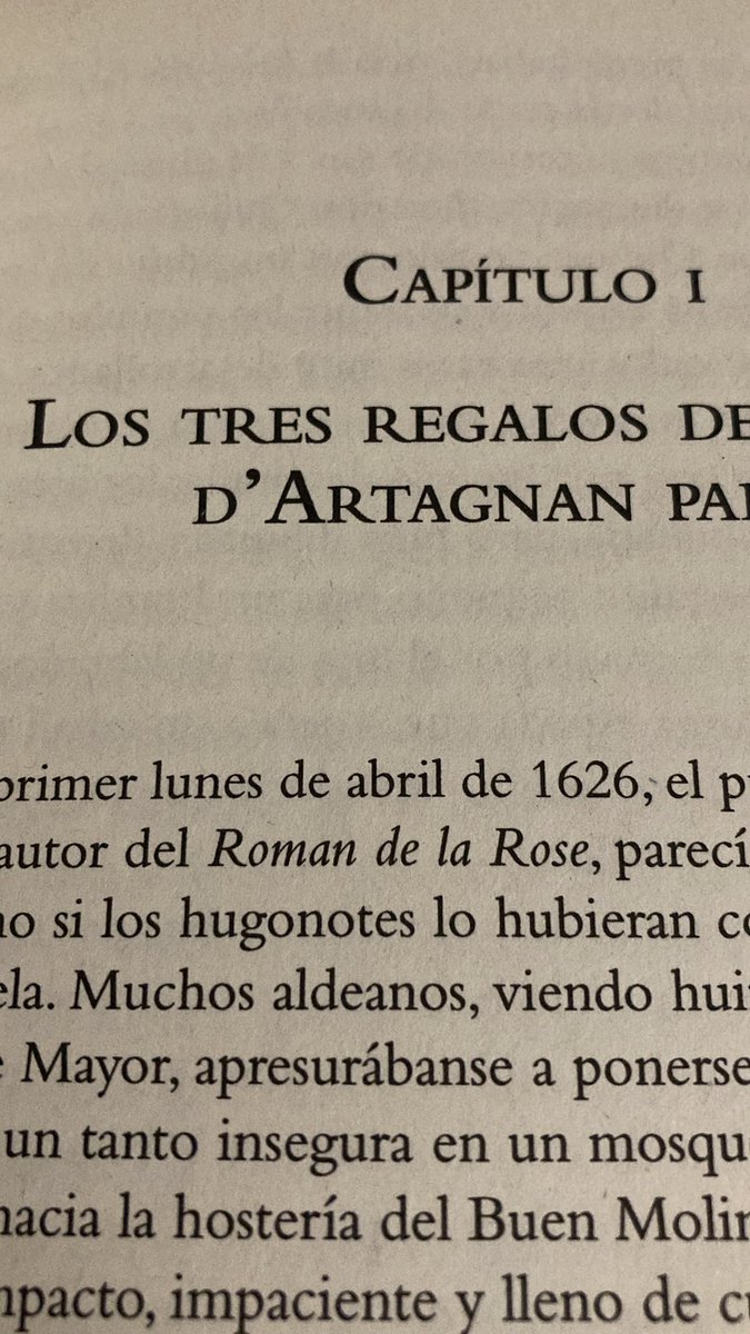 Cuento_Nenes's tweet photo. Muy decepcionado con la nueva edición de Los tres mosqueteros de @zendalibros   Hay decenas de erratas. No hay un capítulo en el que no encuentres un fallo. Comenzando por la primera página que pone que es el año 1626, cuando es 1625. https://t.co/KOGSdapXjt