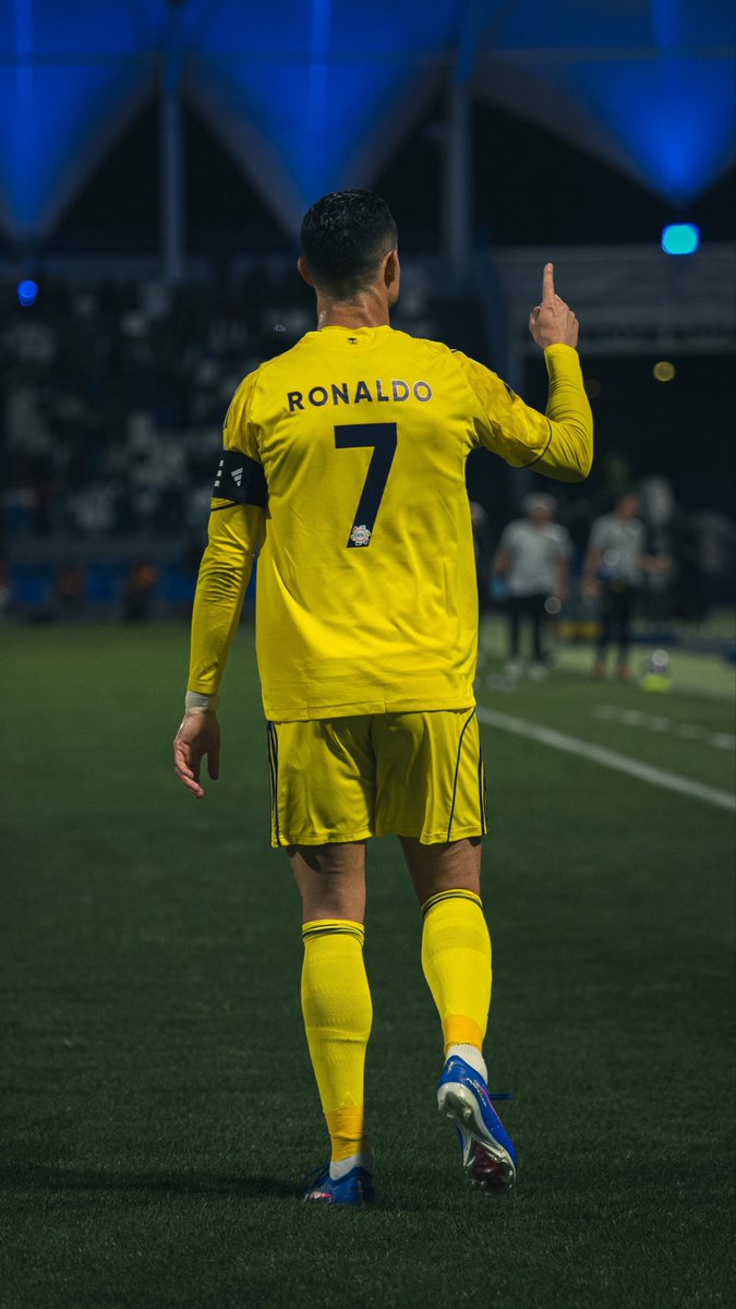 الرقم واحد… 
ومن بعده ضع من تشاء