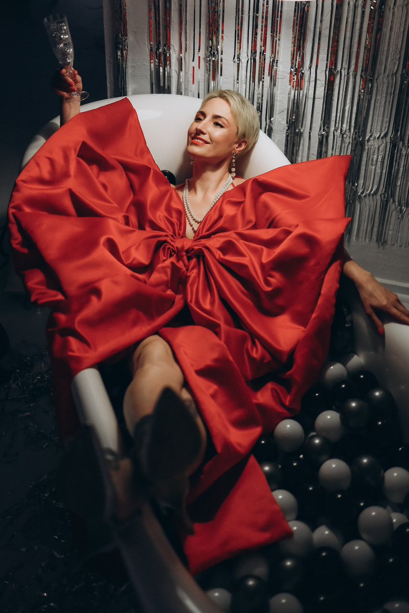 Svit_lanamuse's tweet image. Red vibes only 🖤❤️
 #ValentinesDay2026 #RedAesthetic #LoveInRed #HeartSeason #ValentineVibes #RomanticEnergy #RedRomance #SelfLove2026 #February14