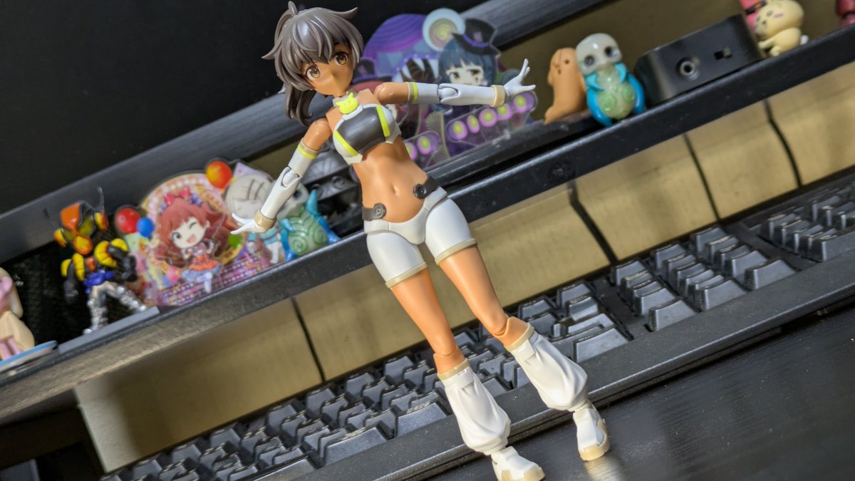 逆シャア観ながらルルチェ組んでた リニューアル発表された時から