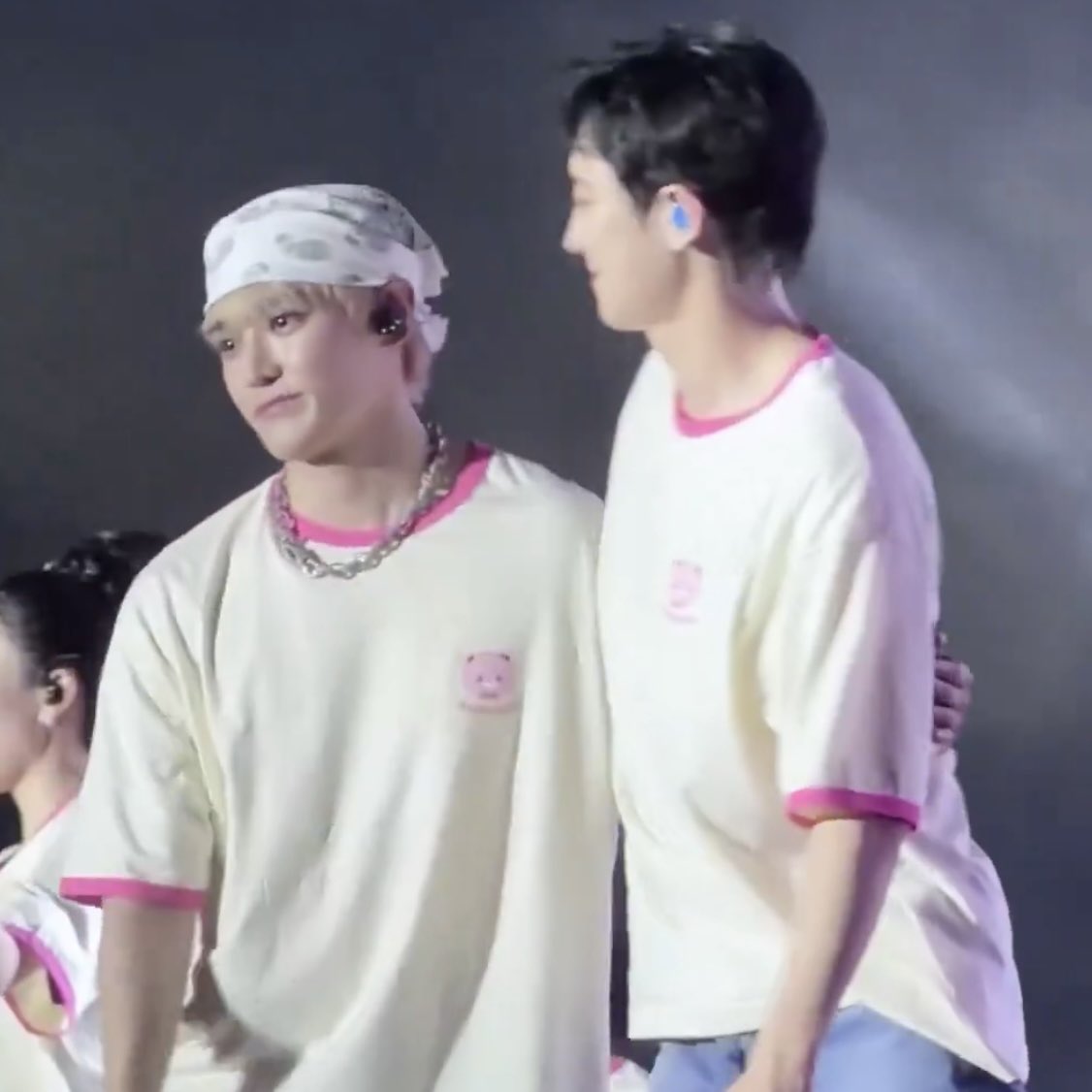 อยุ่กับพี่ชานยอลแล้วตุวเหลือจึ๋งนึง🥺🤏🏻🤏🏻