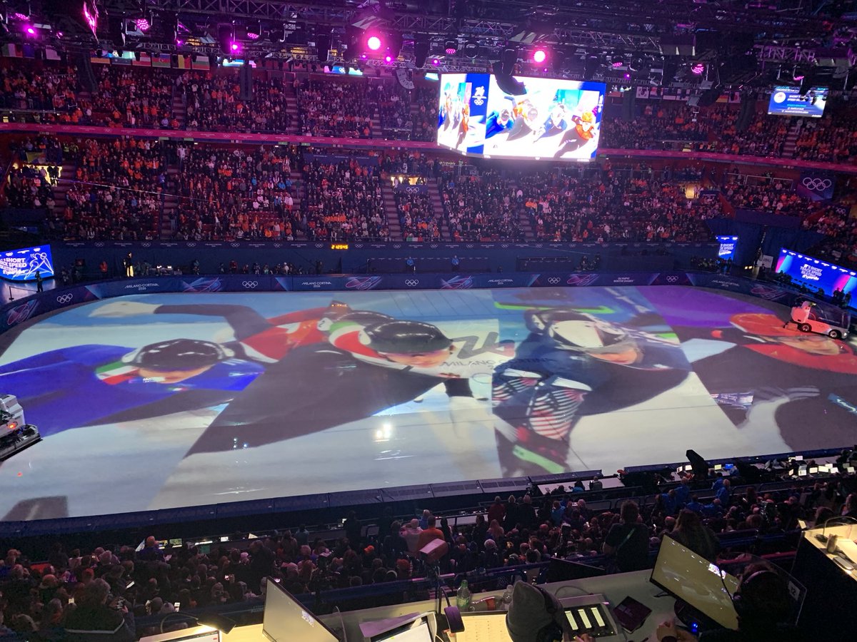 Krijgen we opnieuw spektakel in de shorttrackhal? 

Jens van ‘t Wout start na zijn goud op de 1000m vanavond op de 1500m. Finales rond 22.30 uur.

En sprintkoningin Xandra Velzeboer moet de heats op de 1000 meter doorkomen. Hetzelfde geldt voor de relayvrouwen in de 1/2 finale.