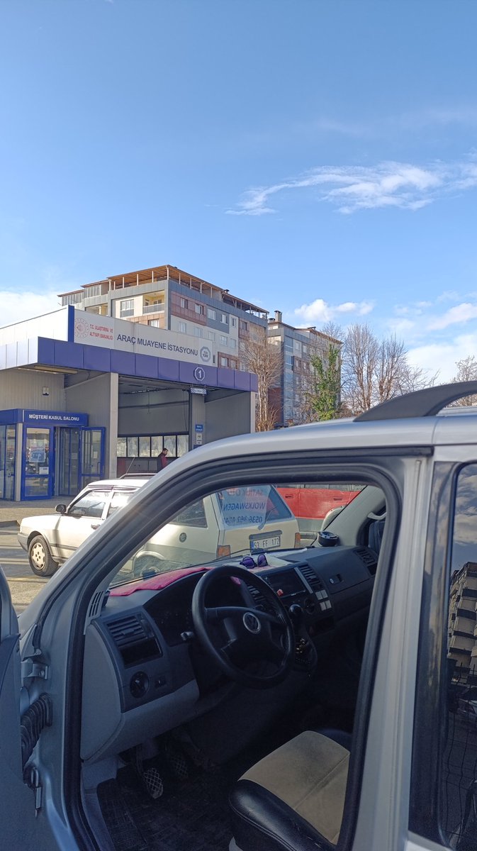 14.Şubat birde bana bakarmısınız yaa.!! Uuf🫣Aracımın muanesi vardı.Sevgililer gününe raslamasıda cabası.!?☺🌹👍