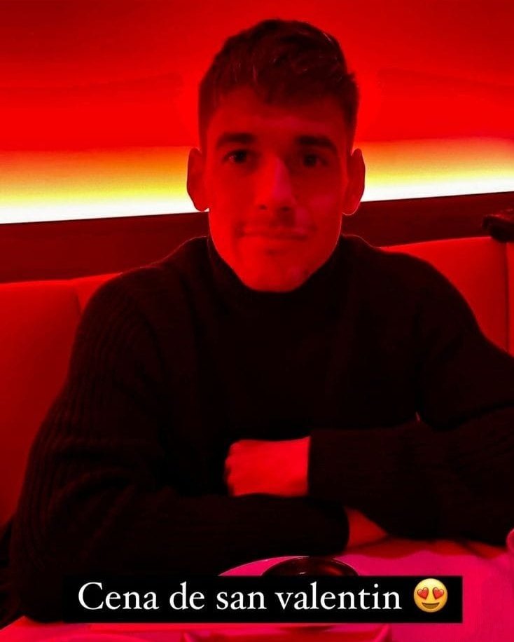 Gracias por la cena hermosa de anoche mi vida, te amo feliz día 😍
