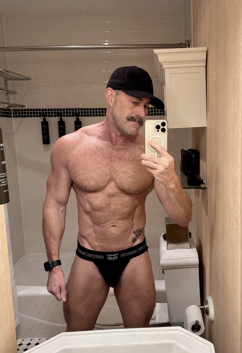 FitMuscleNYC tweet media