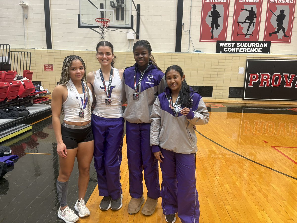 💜🥇Niles North Girl’s Track & Field💜🥇 tweet media