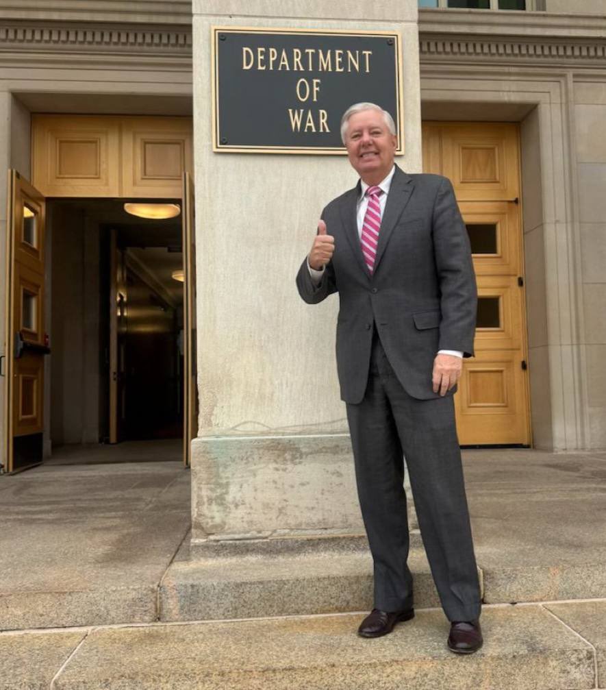 نمونه‌ آدم شریف، اصیل، متعهد، منضبط، دوست داشتنی و جنتلمن:
#Feb14Forlran