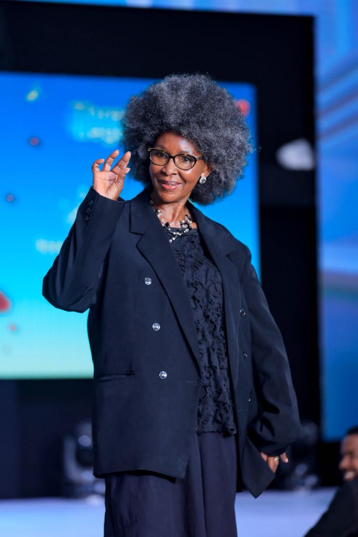 reachahand's tweet image. They ate and clocked it toooo!!

#ThreadsOfLegacy #Valeldertines