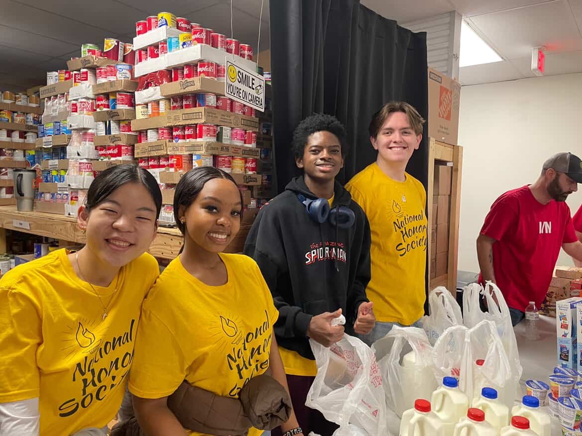 LSHS National Honor Society tweet media