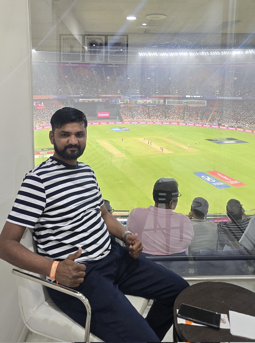 rtvipulkumar's tweet photo. Excellent and beautiful cricket atmosphere..😍🏏🙌 The Massive Crowds For #NZvsSA.  #T20WC2026
#Moterastadium #Ahmedabad https://t.co/lTPMqUfuCd