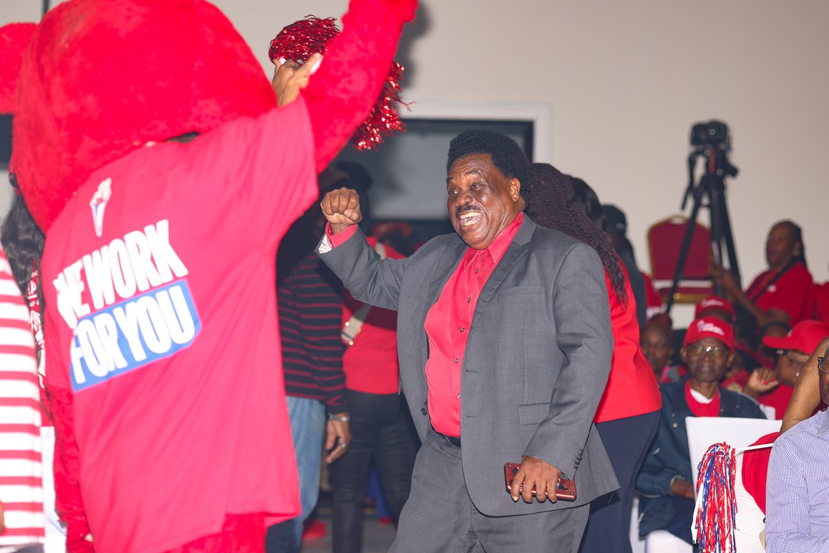 The first and last photos sum up how we feel about our Grand Bahama Candidate Launch last night! 😏🔥

Grand Bahama gone RED! 🥵

#WeWorkForYou #FNM2026 #GrandBahama #MoreFire #FNM