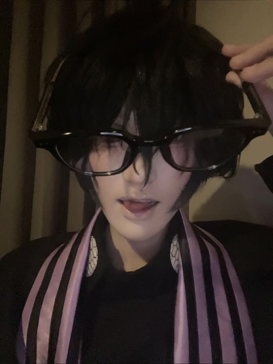 handsome-kun (@pufloyd) on Twitter photo 