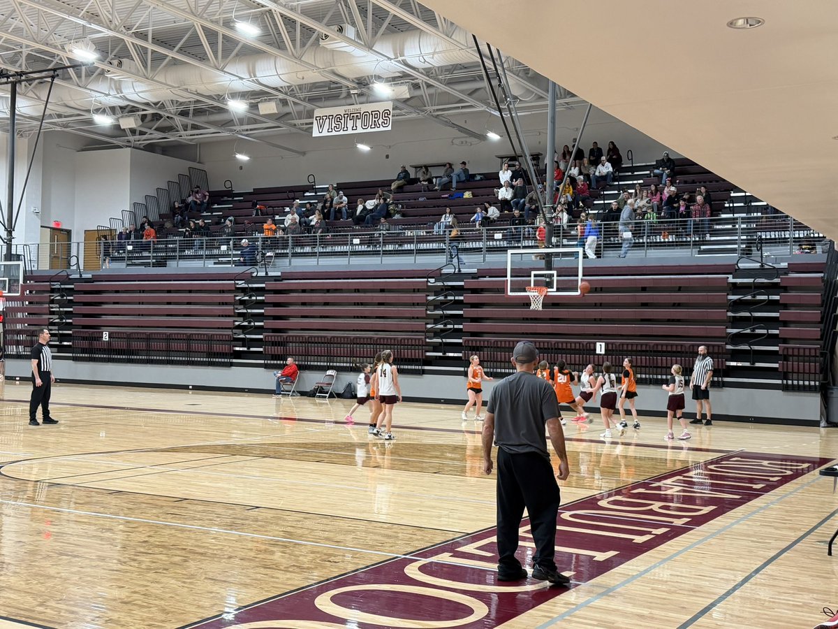 Bringitstrong's tweet image. 28th SiR Basketball Tourney! Where else would you rather be for Valentine’s Day?!?! Appreciate the RHS Girls Team here helping out!
#SIRbasketball
#BuildTheProgram
#RollaDawgs