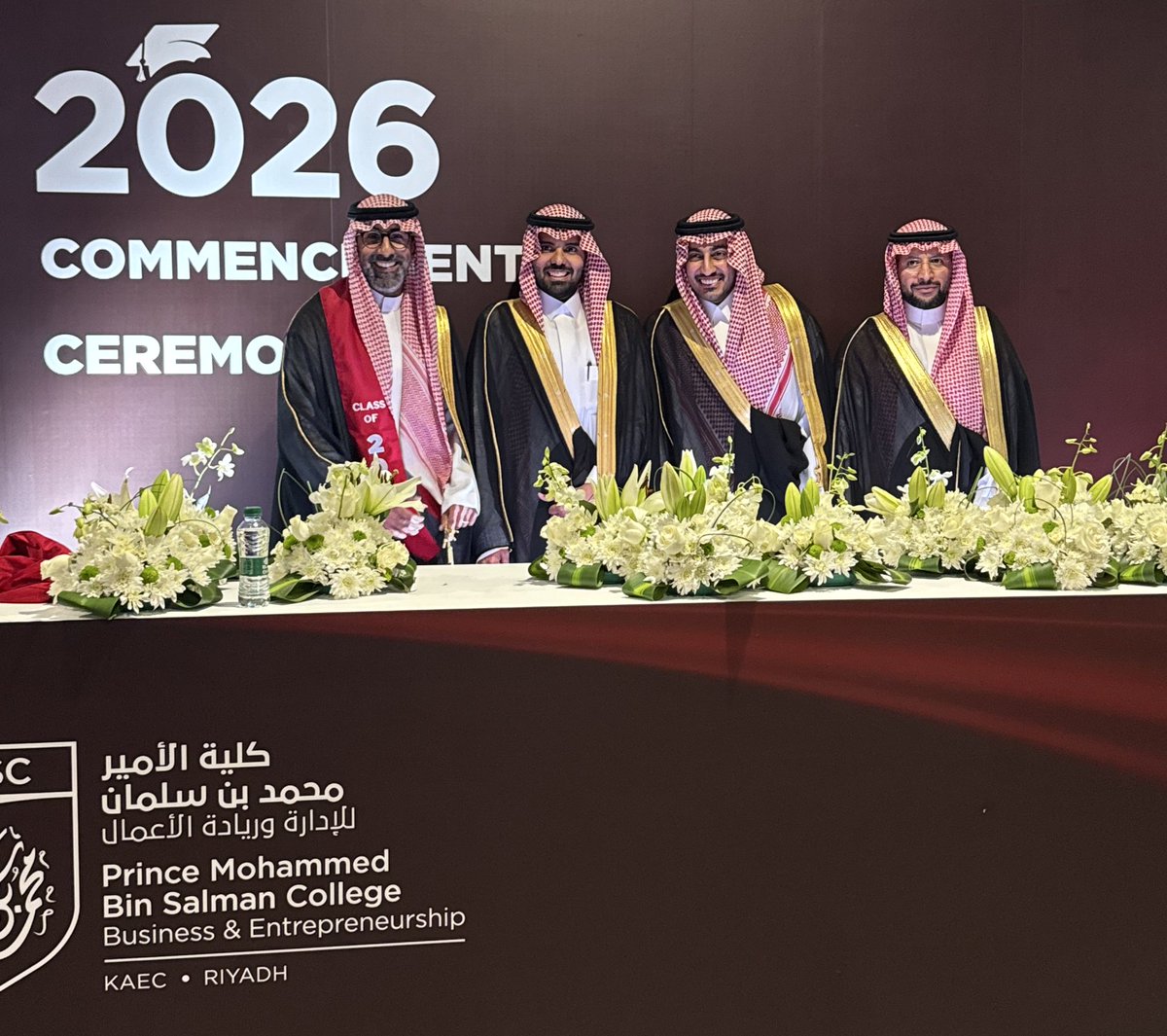 __Meshal_'s tweet photo. الحمدلله على التمام 🎓

تخرجت يوم أمس من الماجستير التنفيذي بإدارة الاعمال من كلية الامير محمد بن سلمان 🤍
@mbsckaec https://t.co/VDFSy9d3ij