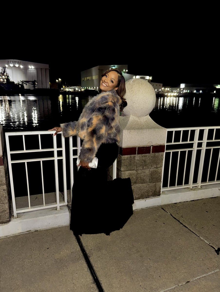 justbeautiful__'s tweet image. Grand Marshal Ball 2026 🎭🖤 

Laissez Les Bons Temps Rouler 💚💜💛

#MAMGA #HomeOfTheOriginalMardiGras #PortCity