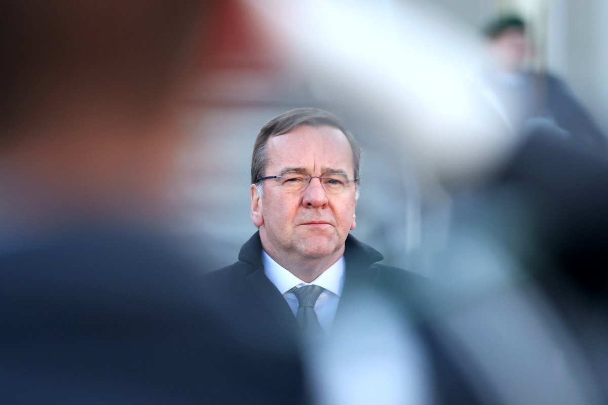 Zoe Schneeweiss tweet media