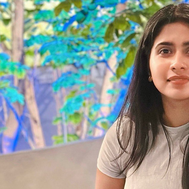 itssidjourney's tweet image. Give a like to her or have a terrible valentines day.