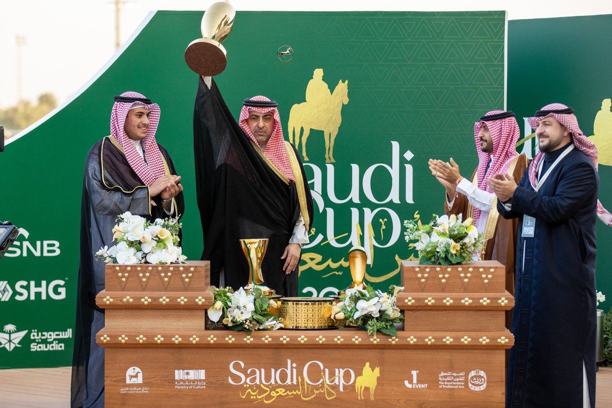 الحفل ( 70 )
نتيجة الشوط ( 4 )
الديربي السعودي 🤩🏆

• الفائز : الهرم
• الاب : IFFRAAJ
• الام : LIBERAMENTE
• المالك : الشيخ عبدالله حمود المالك الصباح
• تدريب : عبدالله السدراني
• قيادة الخيال : ريكاردو فيريرا
• مسافة الشوط : 1600م
• الزمن : 1:38:64

#موجز_الفروسية