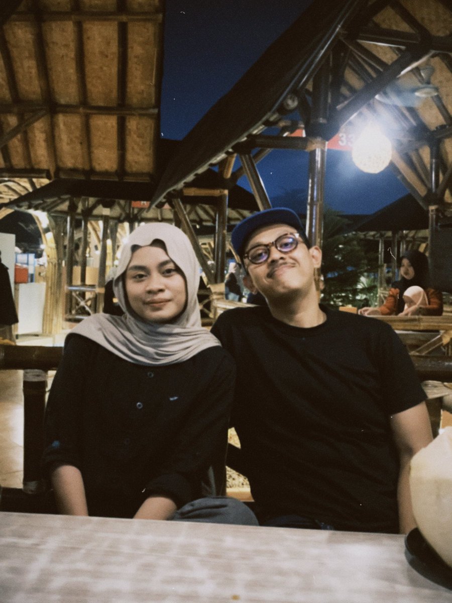 zolahumaira's tweet photo. val's day💖 https://t.co/6eXrS3LC3y