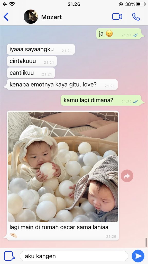 poplikesugar's tweet image. #ourmaimories ; it just happened