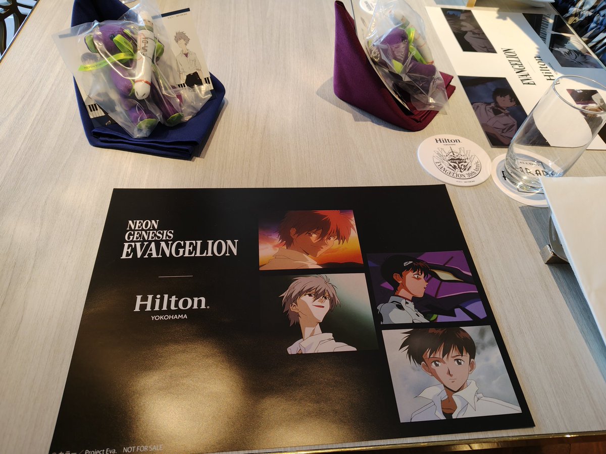 ヒルトン横浜のランチビュッフェエヴァンゲリオンコラボプラン『ピアノ