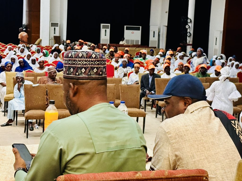 kinggadaff's tweet photo. Last Sunday, I attended the special prayer for His Excellency Mallam Abdulrahman Abdulrazaq and inauguration of One Voice For Kwara Youth Forum coordinators across 16 LGAs of Kwara State.

Kudos to the organizers led by Comrade Ahmad Abdulrazaq Olaide Gbangba. https://t.co/Yqckt2GS8a