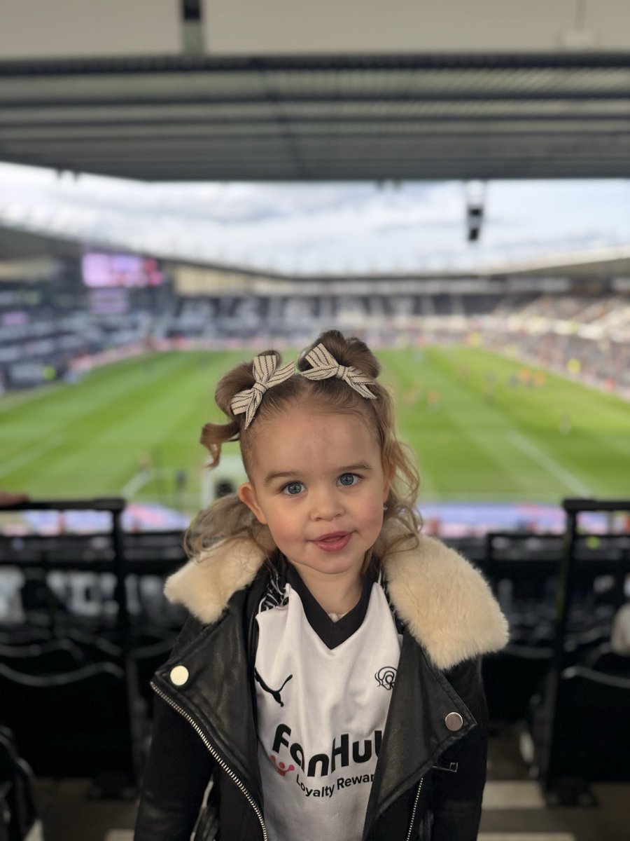 iancf's tweet photo. My beautiful granddaughter Amelia attending her first game at pride park #dcfc @dcfcofficial https://t.co/issdimu0gu