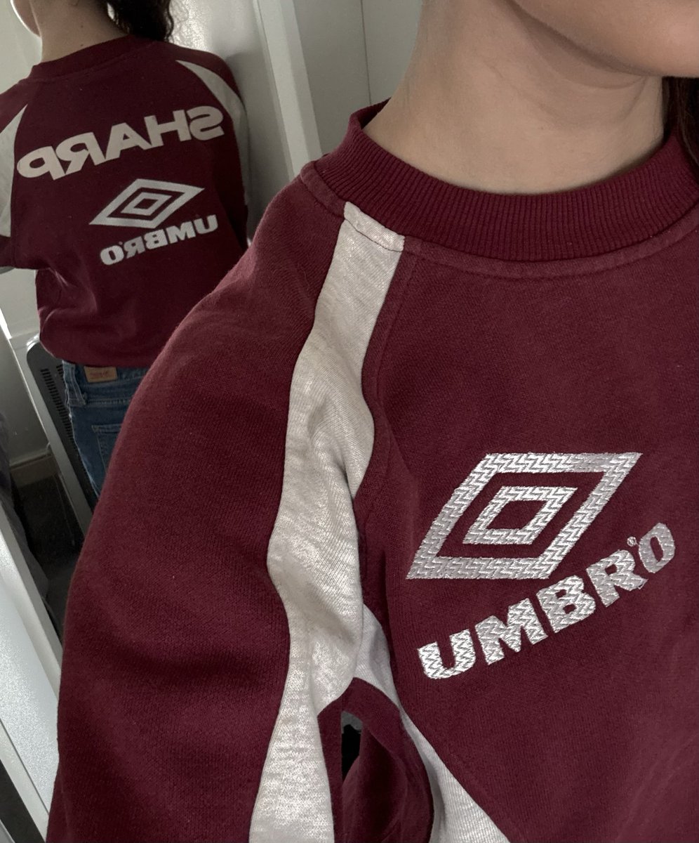 Anna 🐝🔴⚽️ tweet media