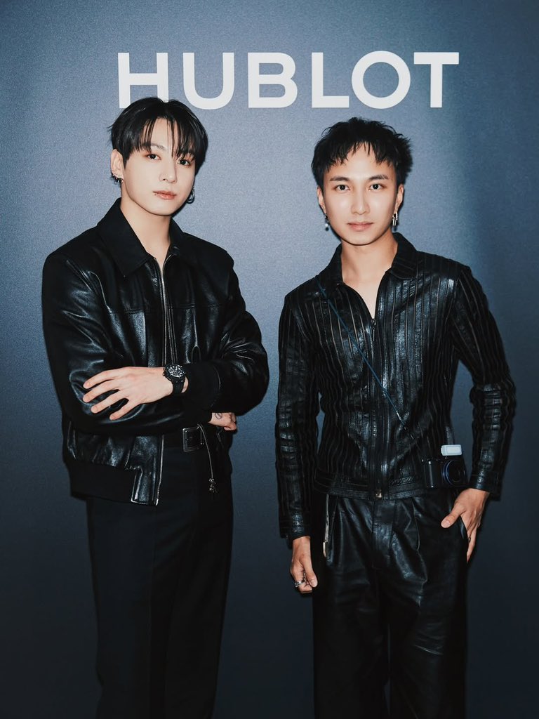 IMGOLDENCARD's tweet photo. Wow, so that night at the Hublot event, “there were only six people on the list who got to meet and greet him, competing with huge media outlets and publishers.”

#JUNGKOOKxHUBLOT https://t.co/4mTDROSDGs