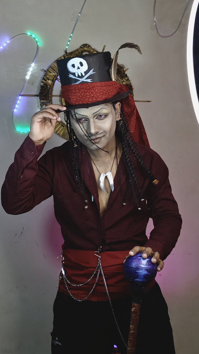 evarashiva1's tweet photo. One of the most creative cosplay for me to turn dr.facillier into something really new and handsome merging him with today's generation and vintage fashion sense ! , well hope I done it right go get your frog quick!
#cosplay #drfacillier #indiancosplayer #cosplay #cosplayprop https://t.co/ujYMU7AOy2