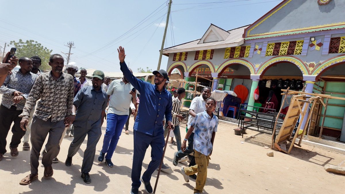 HussienWeytan's tweet photo. Today, I had a productive and heartfelt engagement with the great people of Mandera East Constituency, particularly our small traders including youths, elders, and hardworking mothers who remain the backbone of our local economy.

They shared their daily struggles, their resilience, and the opportunities now emerging within our constituency.

I was especially encouraged by their overwhelming appreciation for the positive impact of the lifted curfew, which has restored business confidence and economic activity across our towns and trading centres.

Our traders can now operate freely, even into the late hours of the night, earning an honest living and supporting their families with dignity. This renewed freedom has translated into increased income, improved security of livelihoods, and a stronger local economy.

This progress aligns perfectly with HE The President of Republic of Kenya Dr @WilliamsRuto’s Bottom-Up Economic Transformation Agenda (BETA), which prioritizes empowering small-scale traders, youth entrepreneurs, and grassroots businesses.

When policies focus on the people at the bottom of the economic pyramid, real transformation is felt where it matters most in our homes and marketplaces.