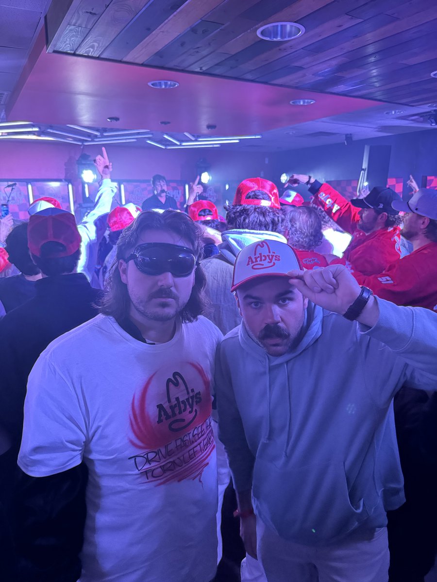 dale tanhardt tweet media