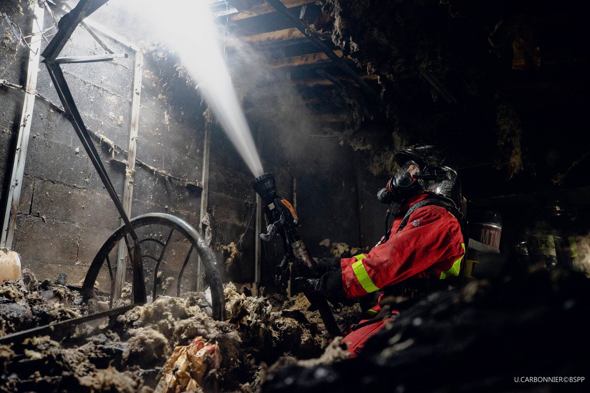 PompiersParis tweet media